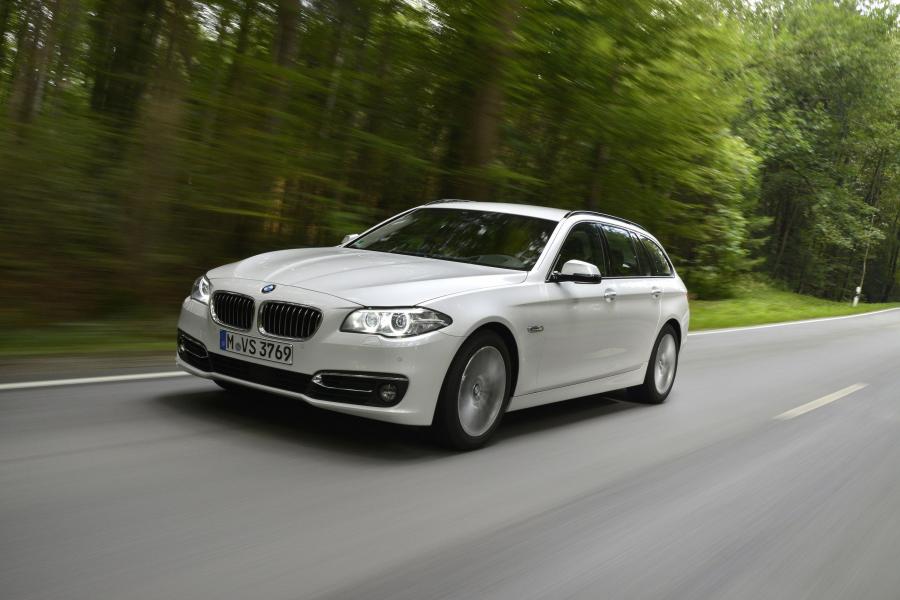  BMW 520d Touring 2014 года  (фото 18 из 46)